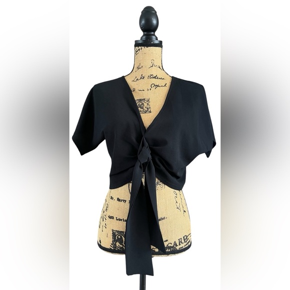 PrettyLittleThing Tops - Hostess Pick 💥 Black Dolman Sleeve Crop Blouse with Tie Front